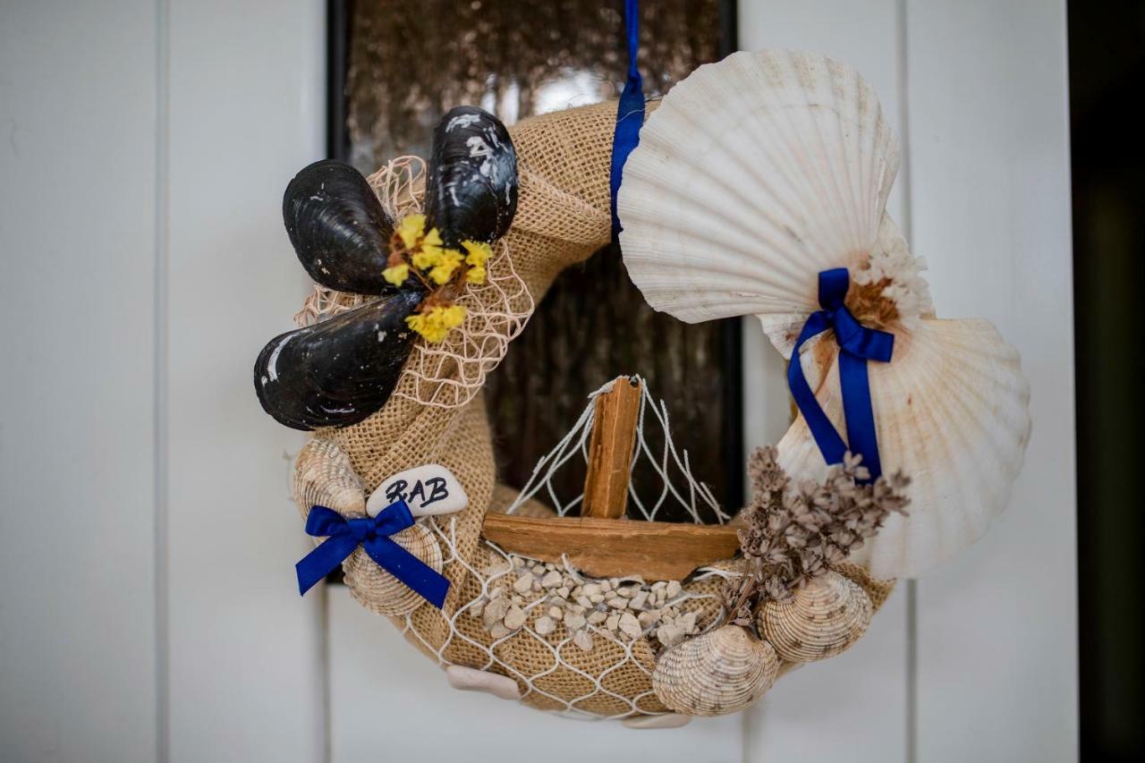 Apartmani Godinic Palit エクステリア 写真